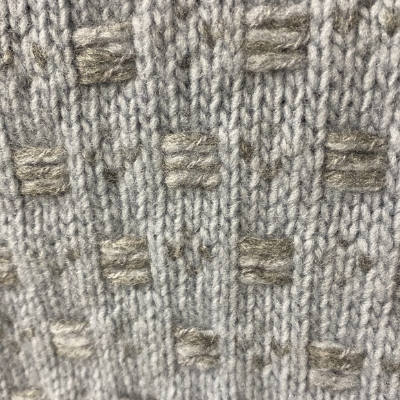 Fisherman out of Ireland 100% Marino wool Unique pattern Irish knit turtleneck - Picture 4 of 4